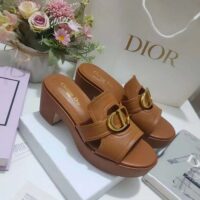 Dior Women CD 30 Montaigne Platform Slide Camel Calfskin (1)