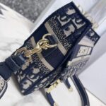 Dior Unisex Small Diorcamp Bag Blue Dior Oblique Embroidery - Bild 5