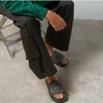 Gucci Unisex GG Interlocking G Slide Sandal Black Textured Rubber - Imagen 16