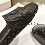 Gucci Unisex GG Interlocking G Slide Sandal Black Textured Rubber - Imagen 11