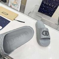 Gucci Unisex GG Interlocking G Slide Sandal Grey Textured Rubber (4)