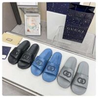 Gucci Unisex GG Interlocking G Slide Sandal Light Blue Textured Rubber (2)