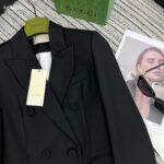 Gucci Women GG Double-Breasted Wool Jacket Slimmer Fitted Sleeves Button Closure – Bild 5