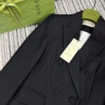 Gucci Women GG Double-Breasted Wool Jacket Slimmer Fitted Sleeves Button Closure – Bild 6