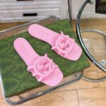 Gucci Women GG Interlocking G Slide Sandal Pink Rubber Flat - Imagen 3