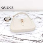 Gucci Women GG Jackie Small Shoulder Bag White Leather Hook Closure - Imagen 6
