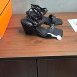 Hermes Women Ivresse 65 Sandal Black Leather 6.6 CM Heel - Bild 3