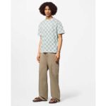 Louis Vuitton LV Men Printed Short-Sleeved Cotton T-Shirt Regular Fit 1AFR22 – Bild 3