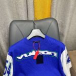 Louis Vuitton LV Men Short-Sleeved Cotton Intarsia Crewneck Regular Fit 1ABXYR - immagine 4