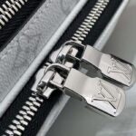 Louis Vuitton LV Unisex Alpha Messenger White Monogram Coated Canvas M31069 - immagine 8