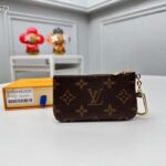 Louis Vuitton LV Unisex Key Pouch Pink Monogram Coated Canvas M82620 - Imagen 5