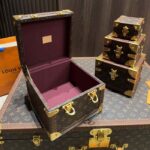 Louis Vuitton LV Unisex Pyramid Trunk Brown Monogram Coated Canvas M10052 - immagine 9