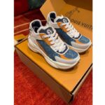 Louis Vuitton LV Unisex Run 55 Sneaker Blue Monogram Denim Calf Leather 1ACHTV - Bild 2