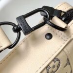 Louis Vuitton LV Unisex Trio Messenger White Navy Blue Monogram Shadow Calf Leather M24754 - Bild 10