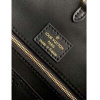 Louis Vuitton Unisex LV OnTheGo MM Black Grained Calfskin Hook Closure (9)