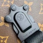 Louis Vuitton Unisex LV Quest Messenger Monogram Macassar Coated Canvas Cowhide-Leather M46973 - Imagen 9