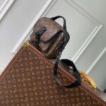Louis Vuitton Unisex LV Quest Messenger Monogram Macassar Coated Canvas Cowhide-Leather M46973 - Imagen 3