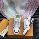 Louis Vuitton Unisex LV Trainer Sneaker White Monogram-Embossed Calf Leather 1ACR5K – Bild 5