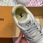 Louis Vuitton Unisex LV Trainer Sneaker White Monogram-Embossed Calf Leather 1ACR5K – Bild 9