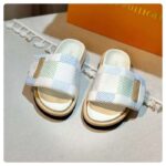 Louis Vuitton Unisex Pool Pillow Flat Comfort Mule Light Blue Nylon 1ACTWN - immagine 3