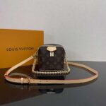 Louis Vuitton Women LV Just In Case Monogram Coated Canvas Padlock Key bell M47096 - Bild 2