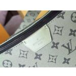 Louis Vuitton Unisex LV Moon Crossbody Khaki Green Vermillion Red Monogram Canvas M23838 - Bild 8