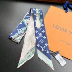 Louis Vuitton Women LV Ultimate Monogram Bandeau Navy Blue Silk Inkjet Print M77778 - Bild 2