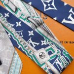 Louis Vuitton Women LV Ultimate Monogram Bandeau Navy Blue Silk Inkjet Print M77778 - Bild 6