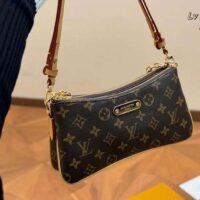 Louis Vuitton Women Liv Pochette Monogram Coated Canvas Natural Cowhide Leather M83008 (8)