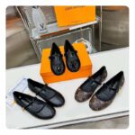 Louis Vuitton Women Romy Flat Ballerina Black Lambskin Leather LV Twist 1ACUKM – Bild 10