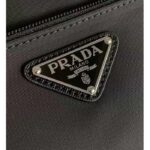 Prada Unisex Re-Nylon Bag Black Zipped Pocket Metal Hardware Zipper Closure - Bild 7