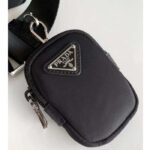 Prada Unisex Re-Nylon Bag Black Zipped Pocket Metal Hardware Zipper Closure - Bild 8