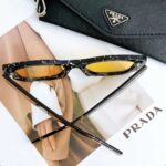 Prada Unisex Sunglasses Prada Logo Frame Compatible Graduated Lenses Standard Fit - Bild 5