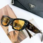 Prada Unisex Sunglasses Prada Logo Frame Compatible Graduated Lenses Standard Fit - Bild 2