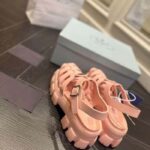 Prada Women Monolith Foam Rubber Sandals Enameled Metal Triangle Logo - Imagen 9