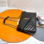 Saint Laurent YSL Women Medium Quilted Leather Black Calfskin Leather Brass - immagine 3