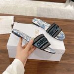 Dior Unisex CD Dway Slide Blue Multicolor Embroidered Cotton Toile De Jouy Mexico - Image 4