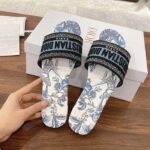 Dior Unisex CD Dway Slide Blue Multicolor Embroidered Cotton Toile De Jouy Mexico - Image 5