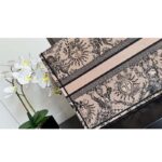 Dior Unisex Large Dior Book Tote Beige Black Toile De Jouy Soleil Embroidery - Bild 9