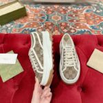 Gucci Unisex GG Sneaker Beige Ebony Original GG Canvas Low Heel – Image 3