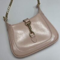 Gucci Women GG Jackie Small Shoulder Bag Pastel Pink Patent Leather Hook Closure (5)