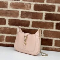 Gucci Women GG Jackie Small Shoulder Bag Pastel Pink Patent Leather Hook Closure (5)