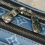 Louis Vuitton LV Unisex Alpha Messenger Agave Blue Taiga Cowhide Leather Monogram Coated Canvas M31016 - Image 8