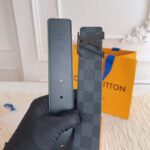 Louis Vuitton Unisex LV Initiales 40 MM Reversible Belt Grey Canvas Calf Leather M0213T - Bild 10