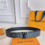 Louis Vuitton Unisex LV Initiales 40 MM Reversible Belt Monogram Canvas Calf Leather M9043U – Image 2