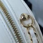 Chanel Women CC Heart Shape Bag White Calfskin Leather Gold-Tone Metal - Bild 8