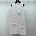 Abito da donna Chanel in tweed glitterato e guipure P76993K11081NV215