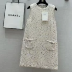 Abito da donna Chanel in tweed glitterato e guipure P76993K11081NV215