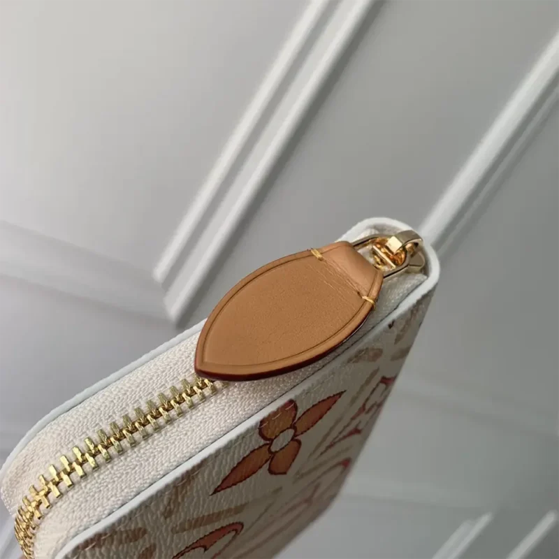 Louis Vuitton LV Unisex Zippy Wallet Monogram Coated Canvas M11455