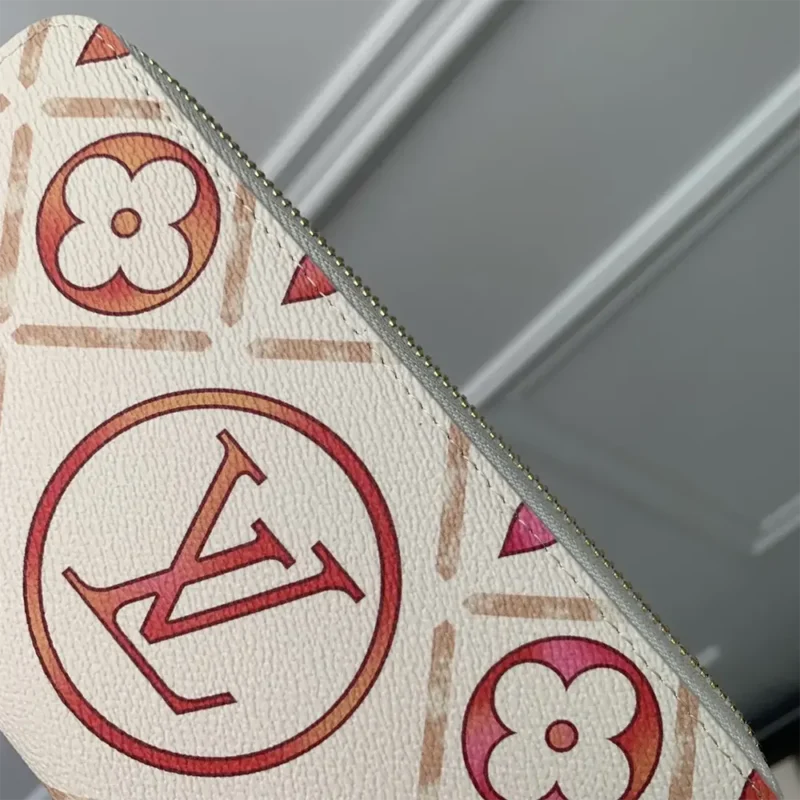 Louis Vuitton LV Unisex Zippy Wallet Monogram Coated Canvas M11455